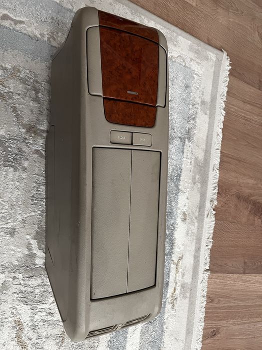 Бардачок RX 350 330 Toyota Harrier