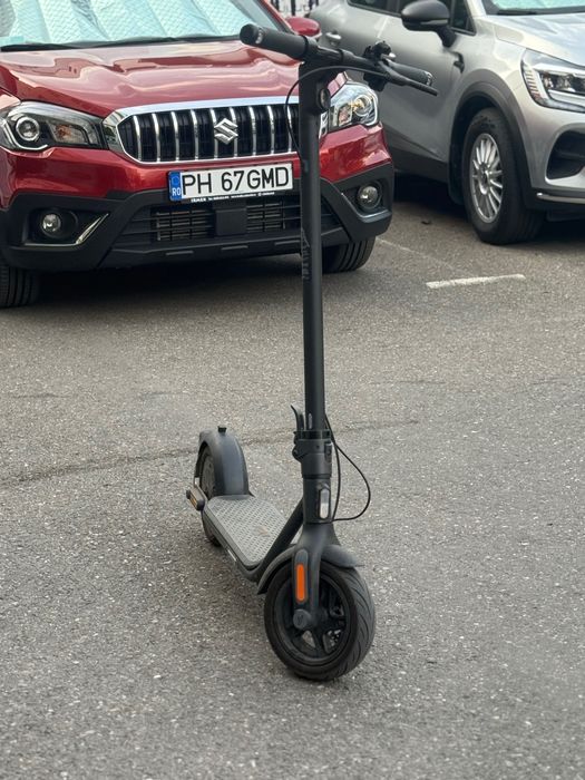 Trotinetă electrică ninebot KickScooter F2, 10 inch