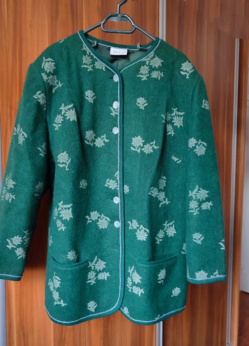 Hăinuță damă - stil tradițional austriac, din lână