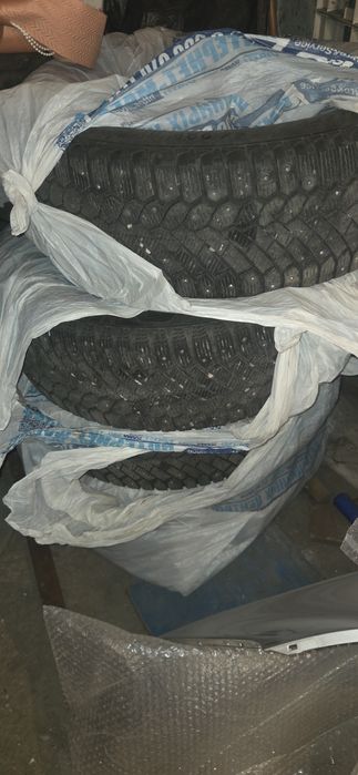 Продам зимние шины Gislaved 235/ 55/ 19 б/у