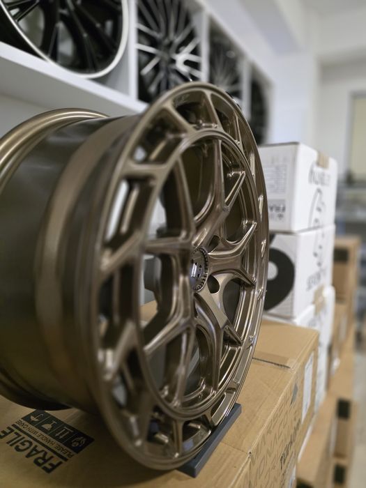 Jante R18 5x112 Noi Audi A3 A4 A5 A6 A7 A8 Q3 Q5 Q7 Mercedes C E S CLA CLS GLC GLE BMW G20 G30 F40 X1 X3 VW Golf Passat Tiguan Skoda Octavia Superb