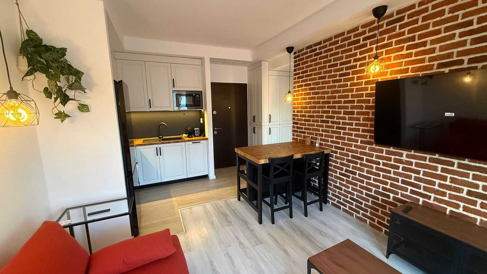 Inchiriere apartament 2 camere complex Cosmopolis