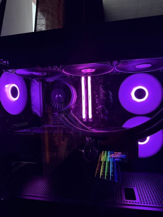 Setup Gaming High-End  PC i7-14700K | RTX 3080 Aorus | 32Ram ddr5 | Monitor MSI 250Hz