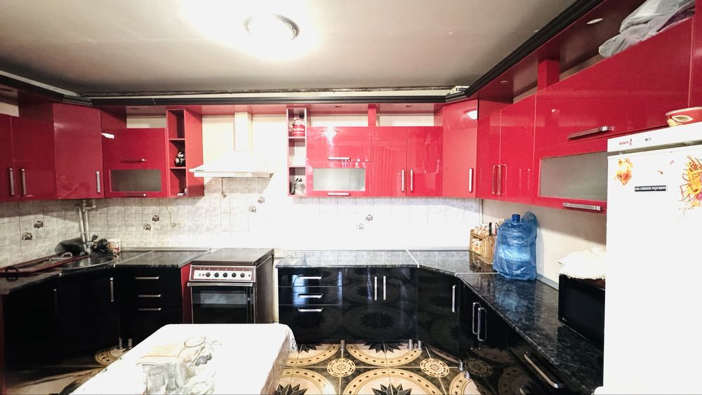 6 сотихли Ховли сотилади!!!