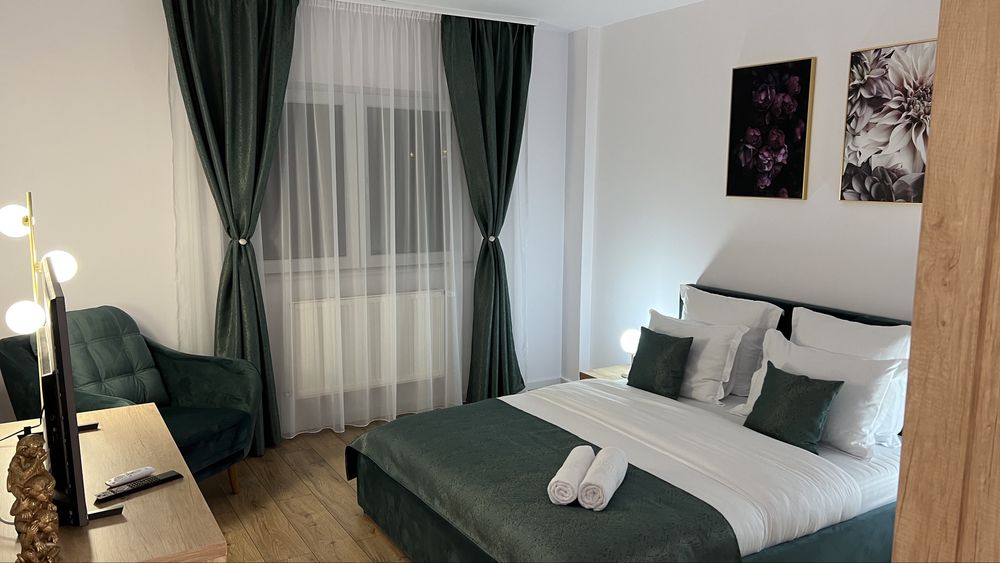 Inchiriez apartament cu 2 camere - ELECTRIC si UNTOLD