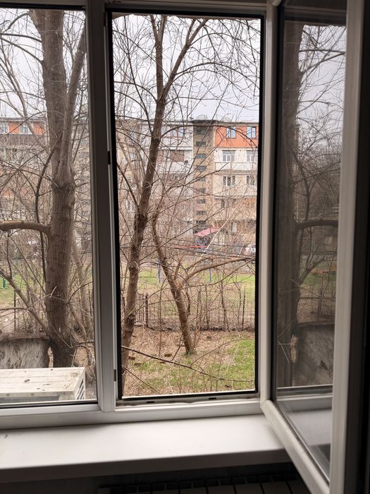 Продам пластиковое окно