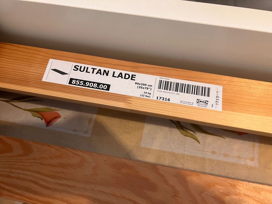 Единично легло с матрак от Икеа