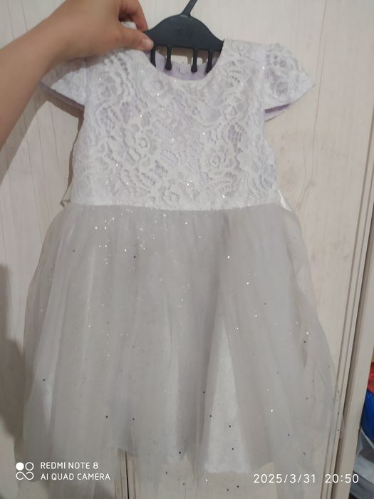 Платье белое нарядное на девочку 3,5-4,5 лет