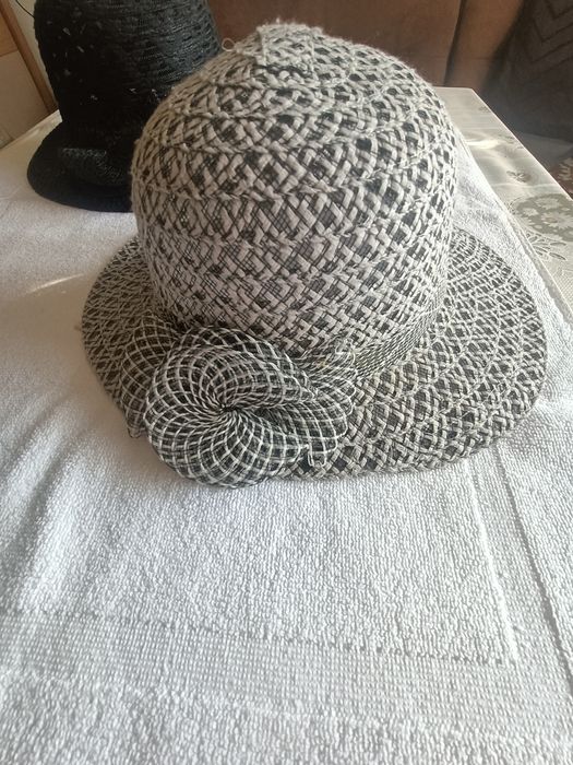 Set 2 pălării elegante de damă