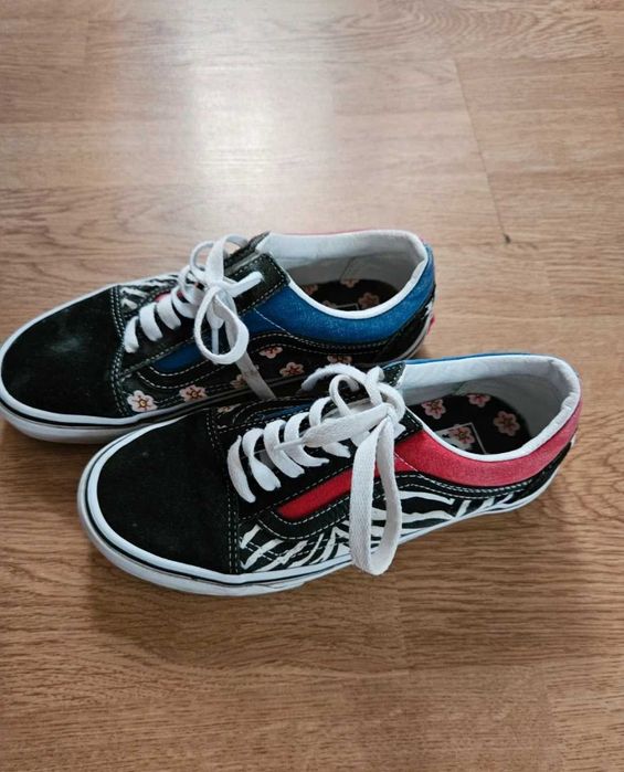 Tenisi dama Vans