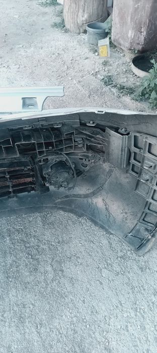 Броня и фарове за рено