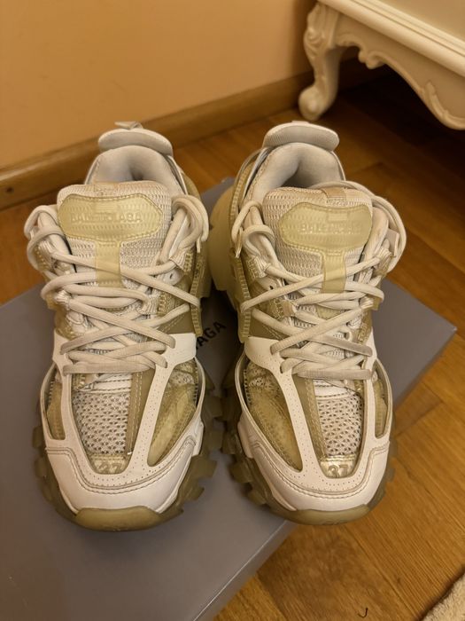 Vand adidasi Balenciaga Track