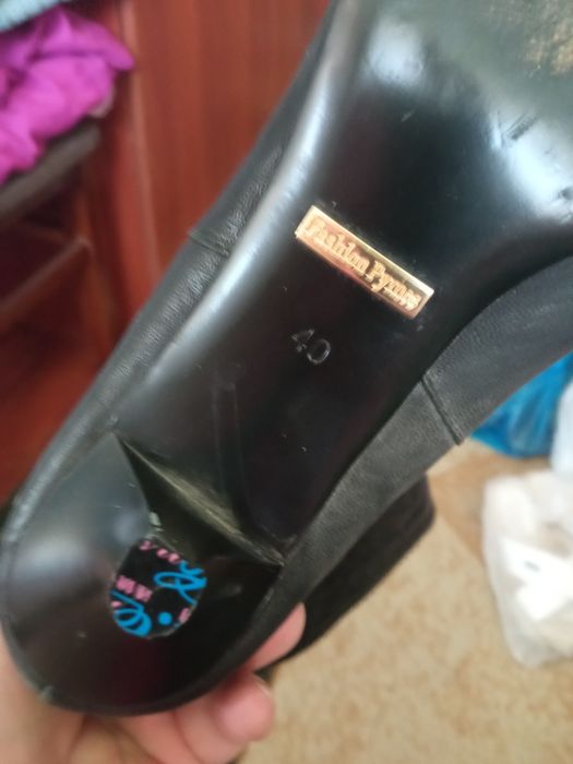 Продаю сапоги жен. Р40