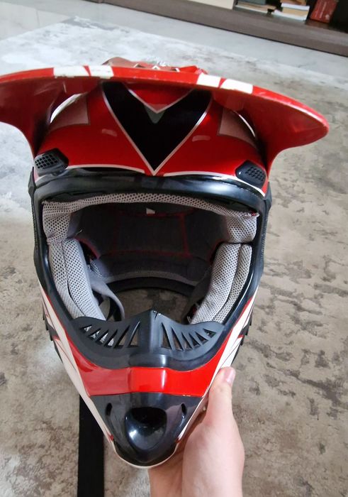 Vând casca pentru cross sau MTB mărimea L