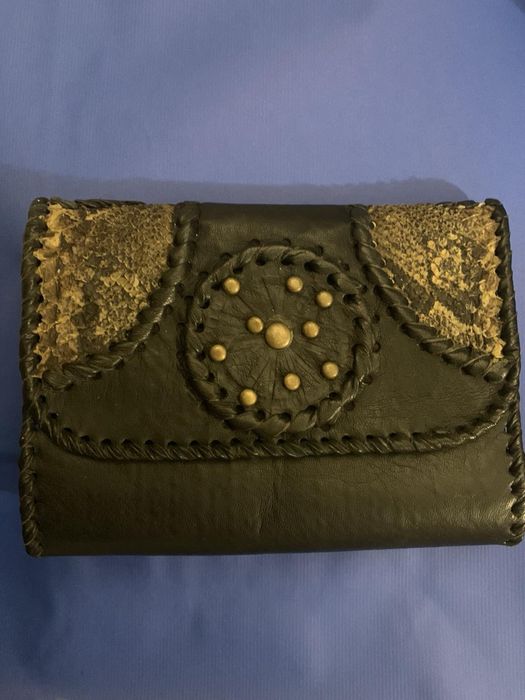 Дамска и мъжка чанта от естествена кожа с акцент от змийска кожа