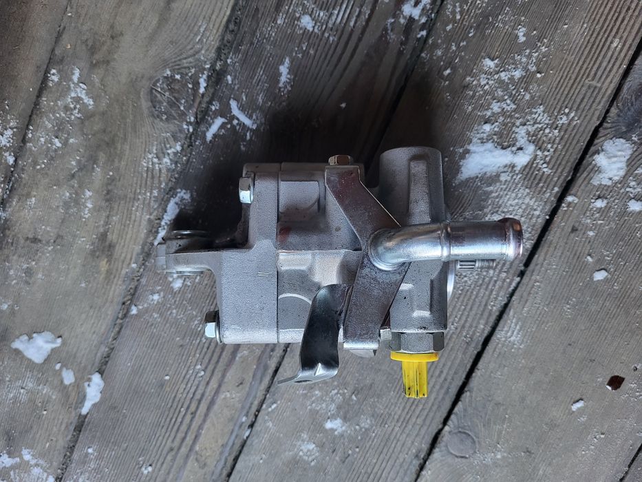 Продам гидроусилитель руля крузак 100