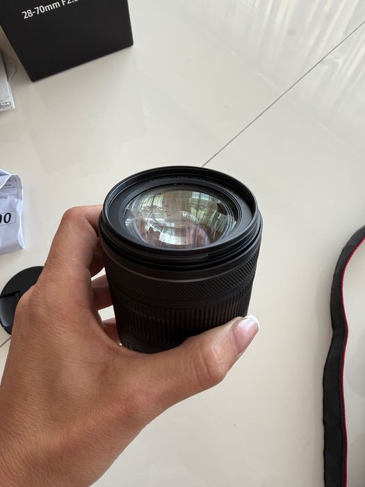Обектив Canon RF 28-70 f2.8 IS STM в гаранция