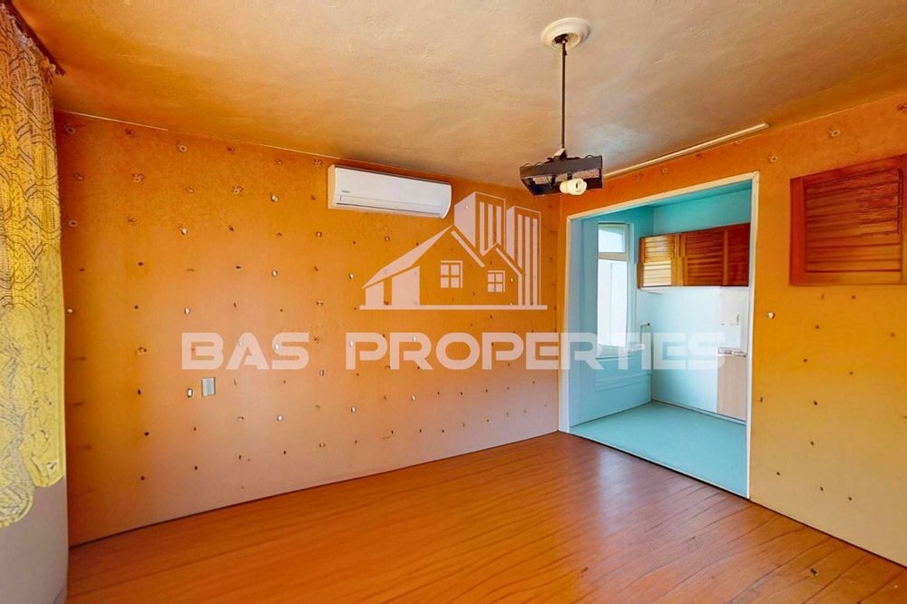 Къща в София-с.Мрамор площ 265