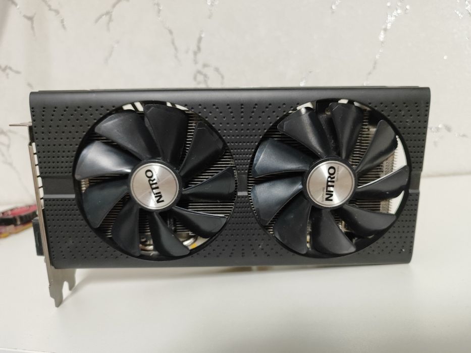 Продам видеокарту RX 570 SAPPHIRE NITRO 4GB.