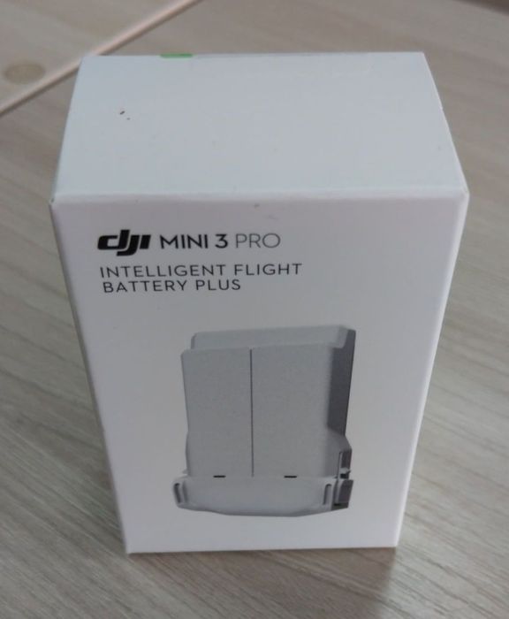 продаётся Дрон DJI Mini 4 Pro Fly More Combo Plus (DJI RC 2)