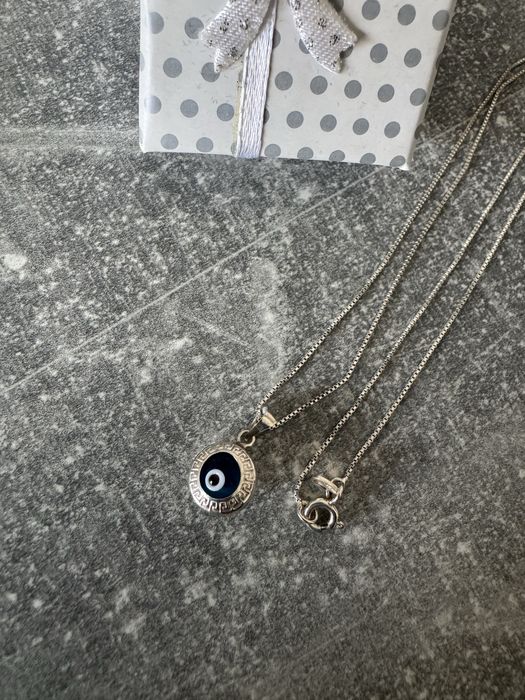 Дамски сребърен синджир с висулка