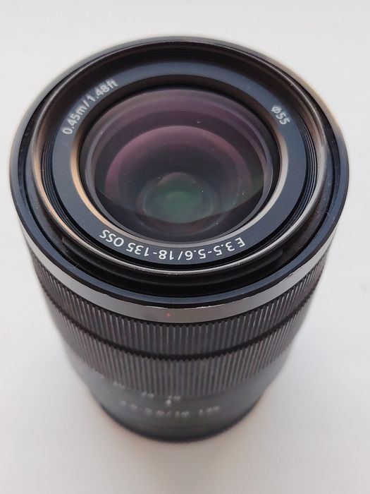 Sony 18-135 f/3.5-5.6 OSS
