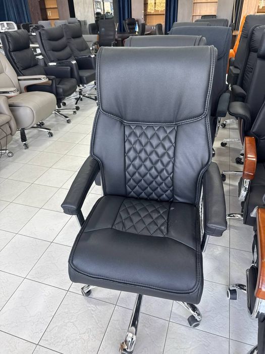 Ofisni kreslo zapchasi hotoydan keladi