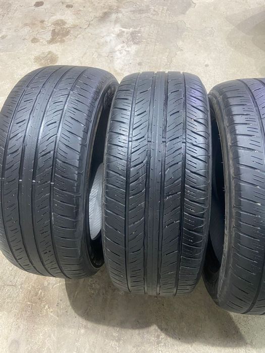 Продам комплект резины 285/50/20