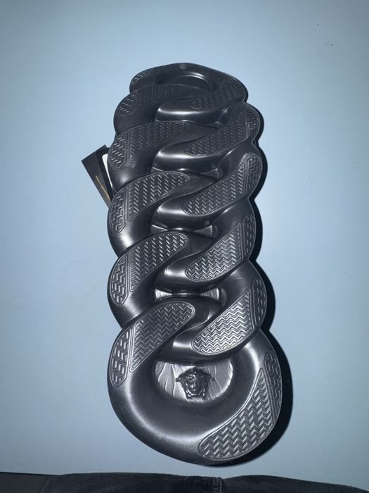Versace Chain Reaction