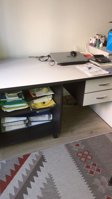 Офисная мебель, почти новая