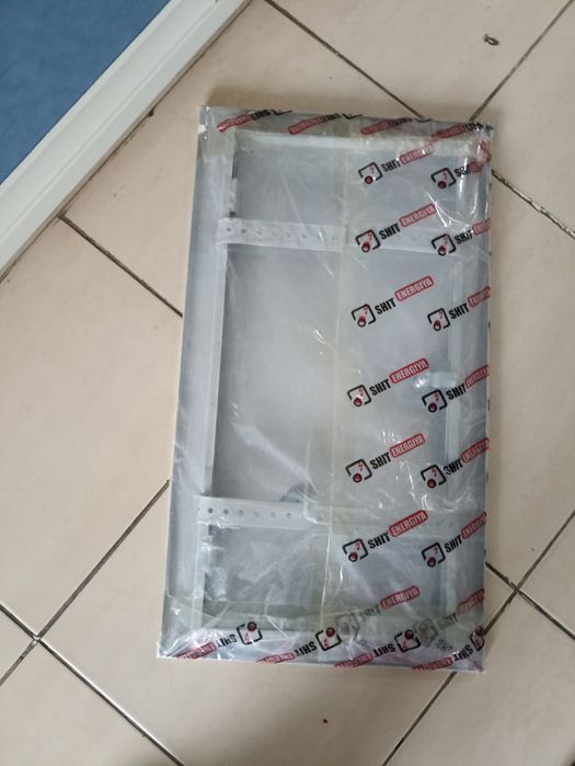 Металлический щит