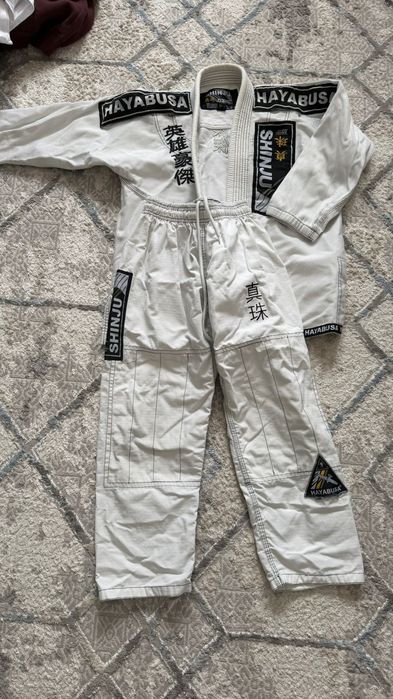 Продам кимоно для джиу-джитсу