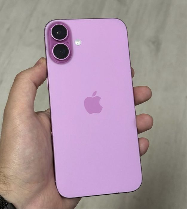 Vand iphone 16 stare impecabila