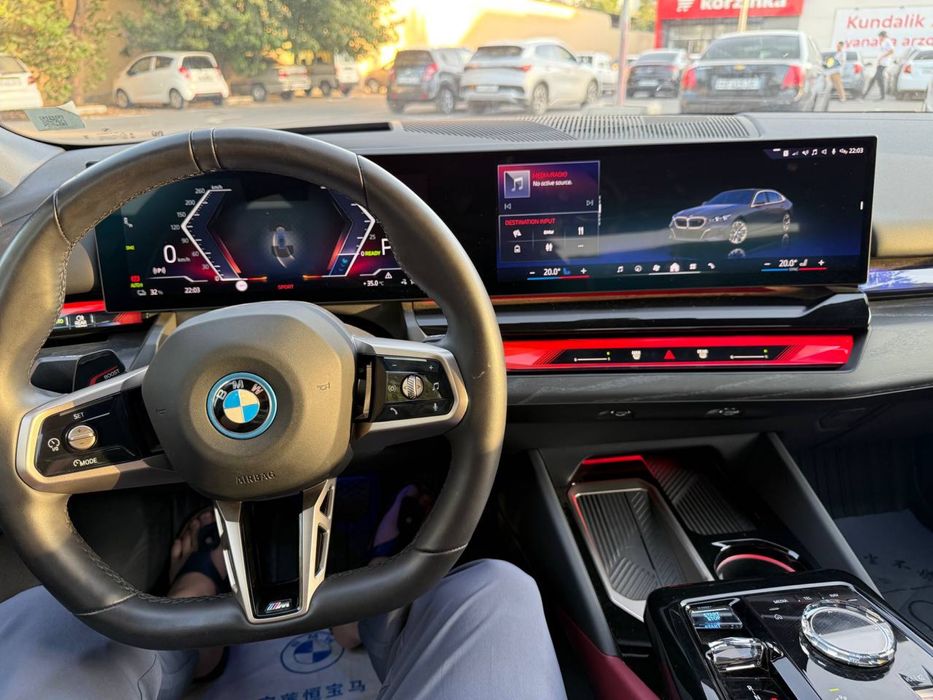 BMW I5  35L M Sport 2024 yil ful dop optsiya