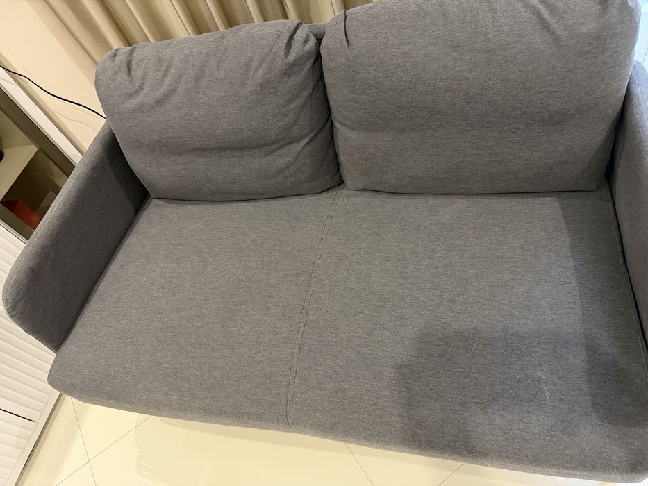 IKEA canapea 2 locuri GLOSTAD Knisa gri închis