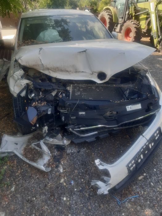 Skoda rapid 1.0  benzina