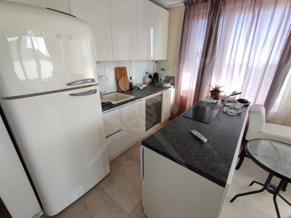 Продава се Тристаен апартамент в к.к. Св.Св. Константин и Елена - 101 кв.м за 2278 €/кв.м - Снимка #1