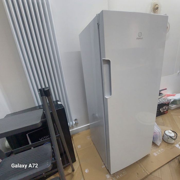 Морозильник в хорошем состоянии