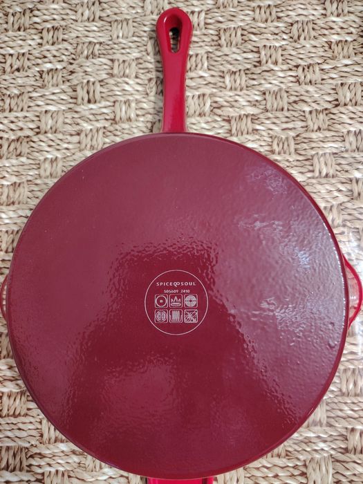 Висококачествен чугунен тиган  30см.