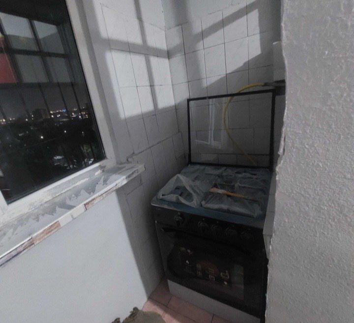 Arenda kvartira Sergeli bollarga kvartira 4-bekat 2 xona 9/9