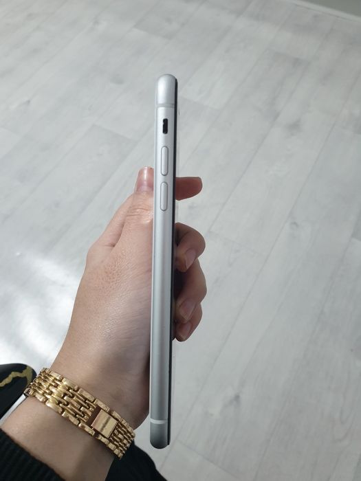 Айфон хр 64 гб 83%