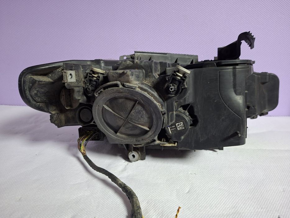 Far Stanga Halogen BMW Seria 3 F30 F31 Non-Facelift (2012-2015) Original OEM ZKW
