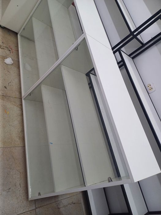 Витрина стекло лдсп