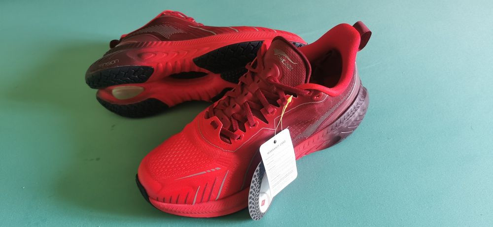 Adidas bărbați mărimea 44.
