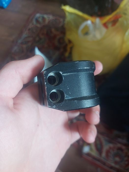 Запчасти для самоката трюкового "зажим "