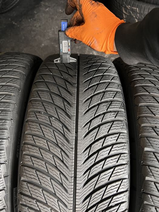 4 anvelope iarna 235/55/18 , Michelin, 6.5 mm !