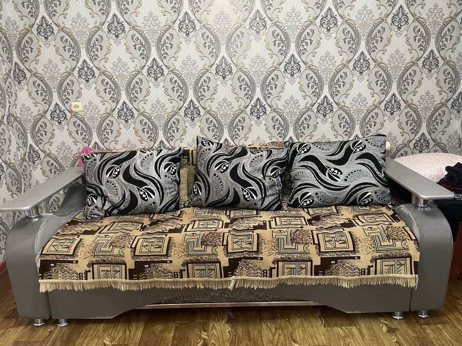 Продам диван и кресло