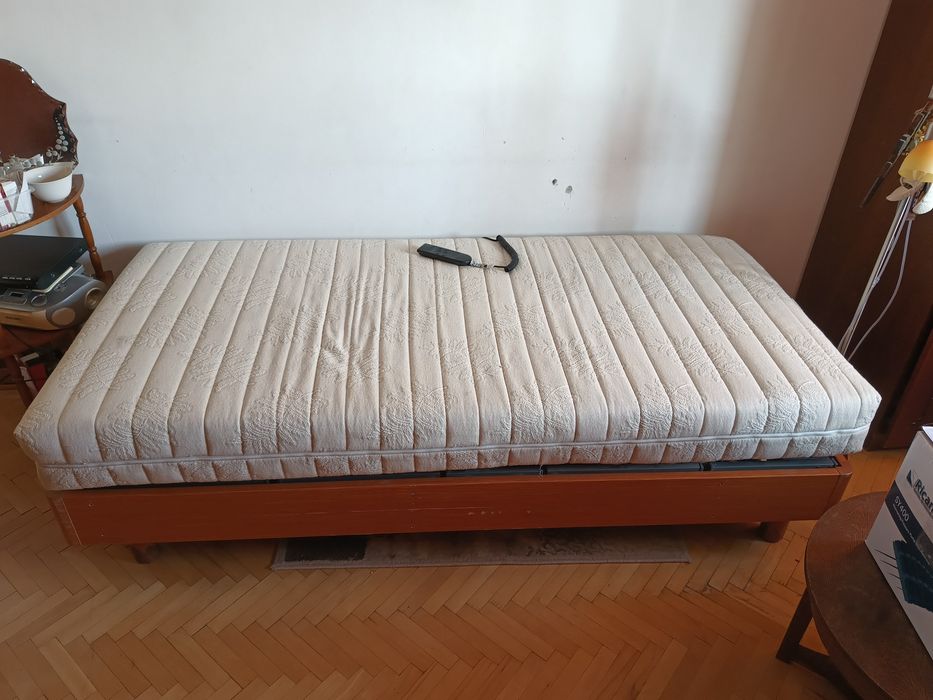 Pat medical electric cu telecomanda