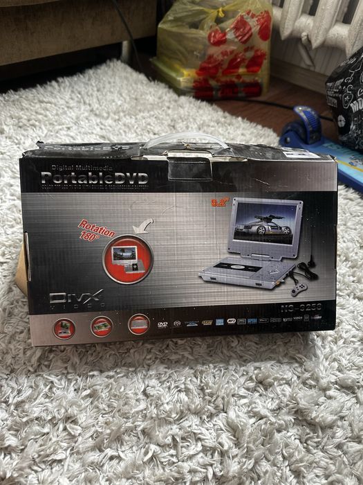 Portable DVD/TV Card Reader