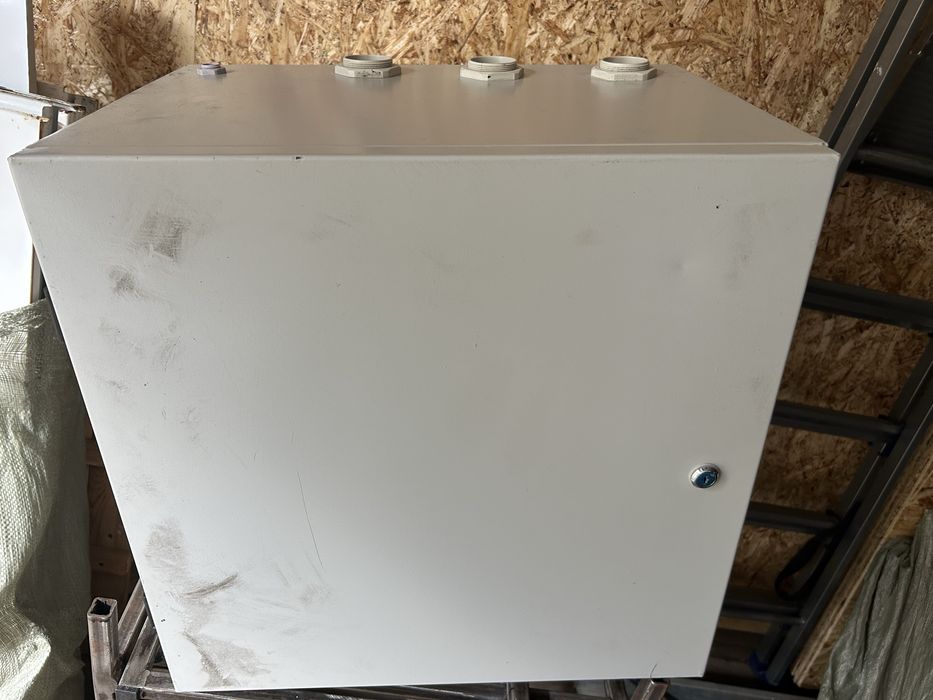 Продам железный ящик